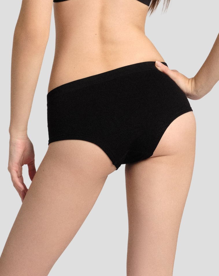 Little Darling Boyshorts, back close-up