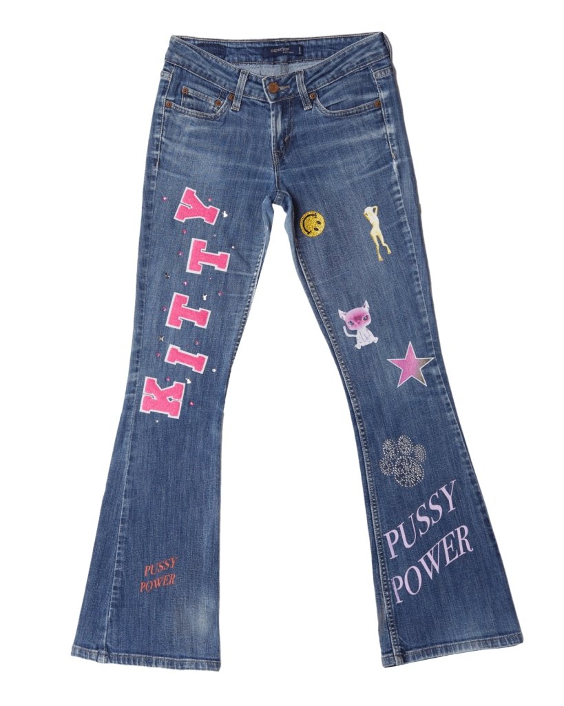Kitty's Super-low Levi 518's