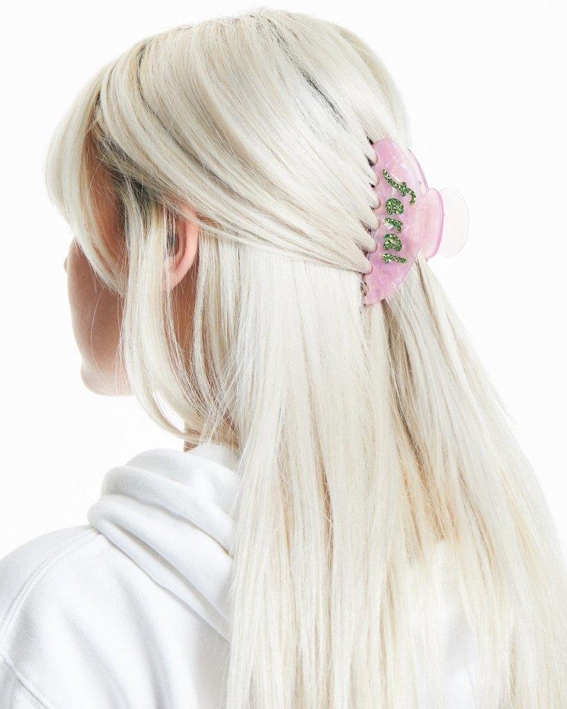 𝐹𝑒𝓇𝒶𝓁 𝐻𝒶𝒾𝓇 𝒞𝓁𝒶𝓌 🎀 - Cats n Scribbles