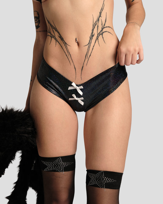 Miss Kitty Cheekster